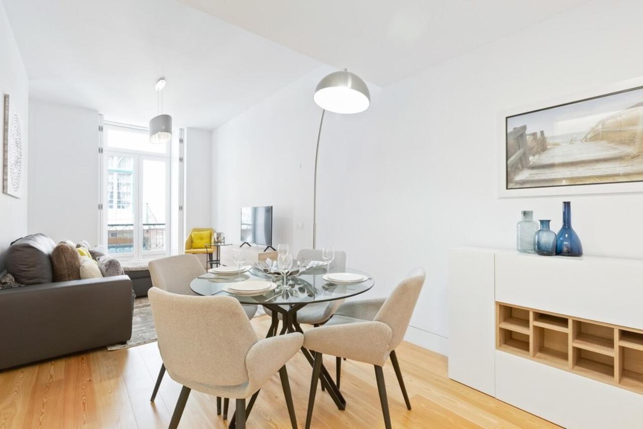 Spacious 1 Bedroom Apartment Near Baixa Lisbon Bagian luar foto