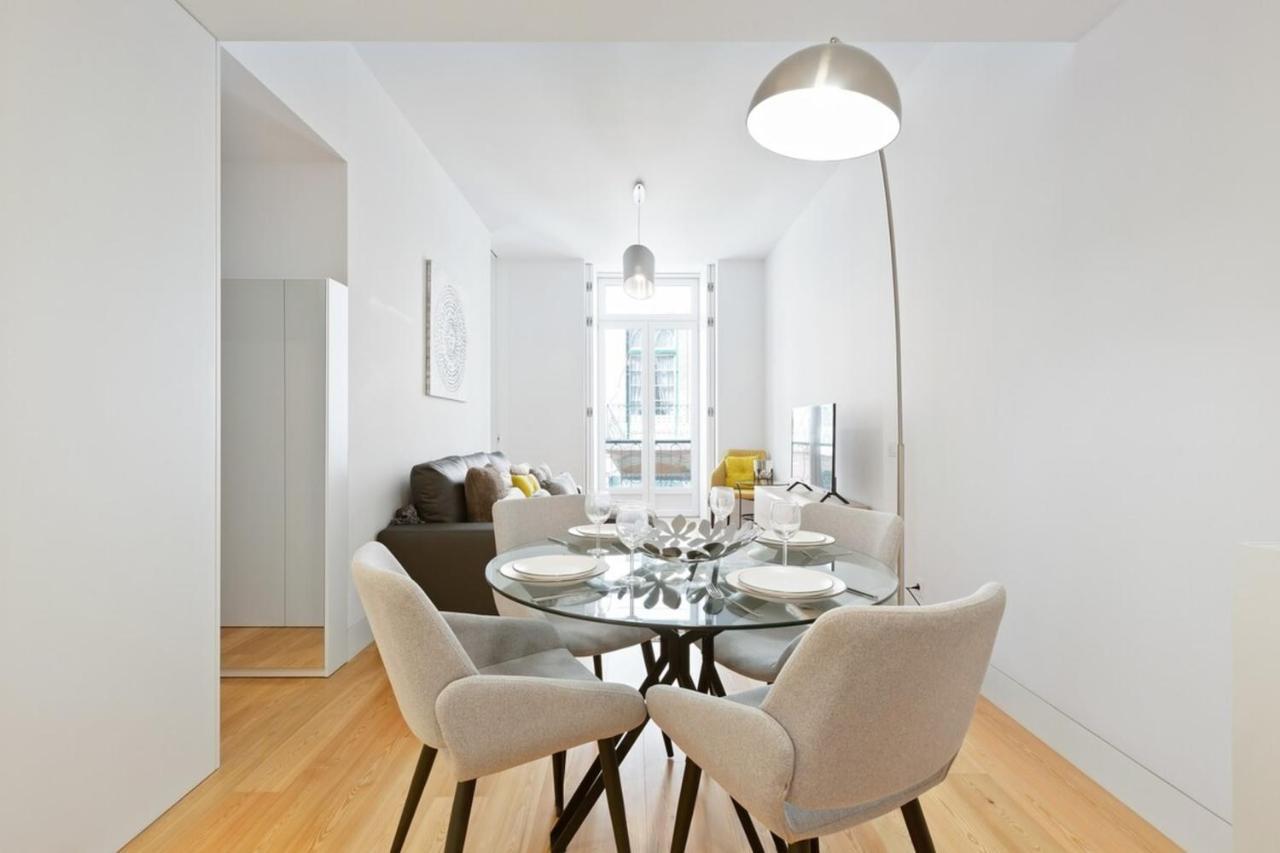 Spacious 1 Bedroom Apartment Near Baixa Lisbon Bagian luar foto